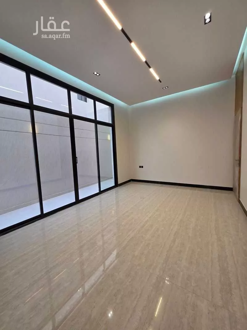 6 bedroom villa in Al Rimal 18