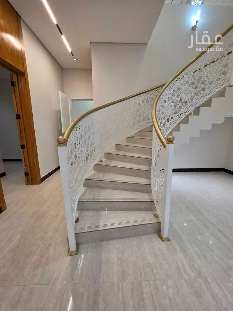 6 bedroom villa in Al Rimal 20