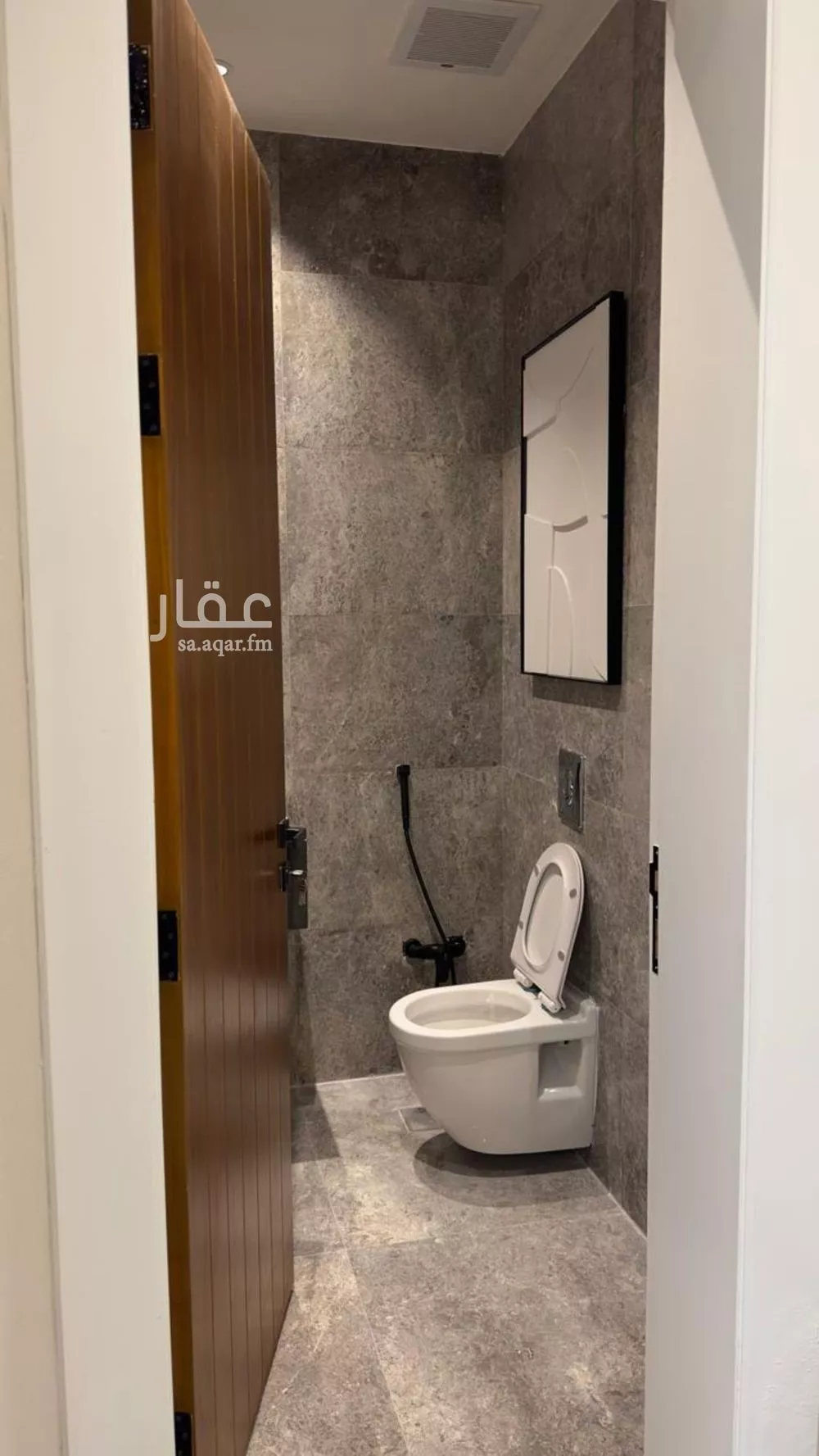 3 bedroom apartment in Al Malqa 5