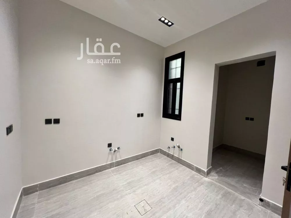 3 bedroom apartment in Al Yarmouk 15