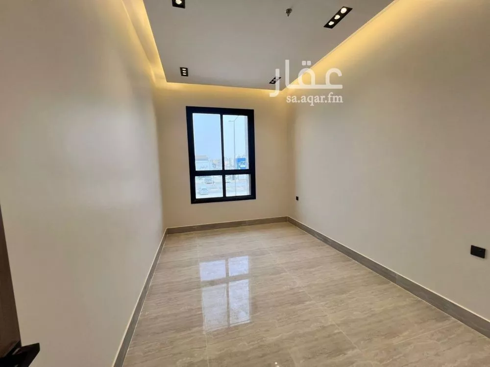 3 bedroom apartment in Al Yarmouk 18
