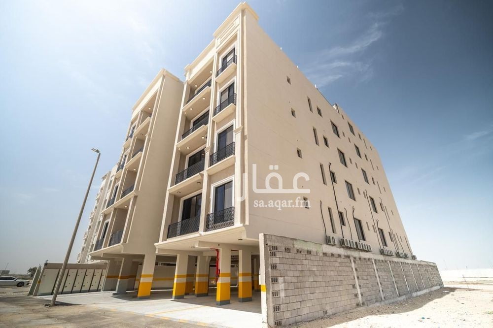 3 bedroom apartment in Al Basateen, Eastern Province 2