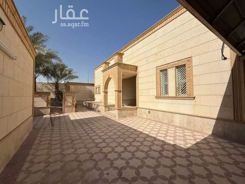 فيلا 5 غرف في النزهة 6