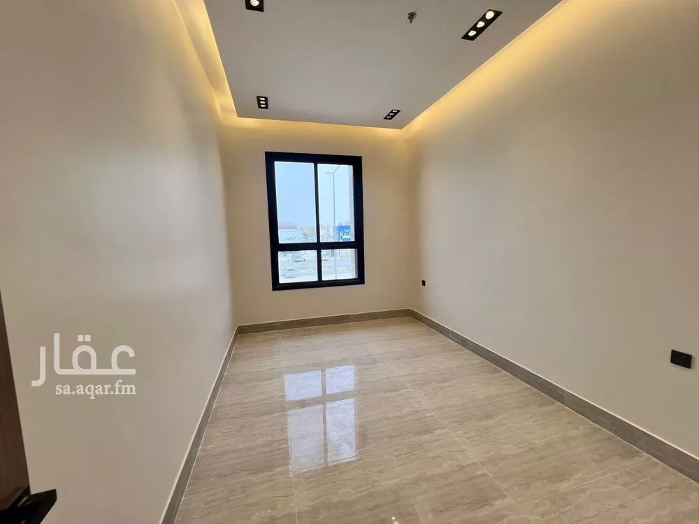 3 bedroom apartment in Al Yarmouk 7