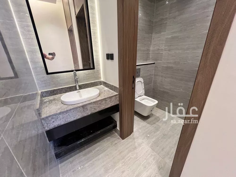 3 bedroom apartment in Al Yarmouk 8