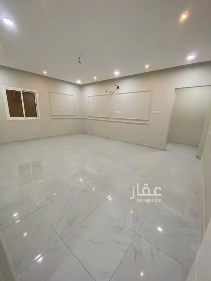 شقة 4 غرف في طيبة 6