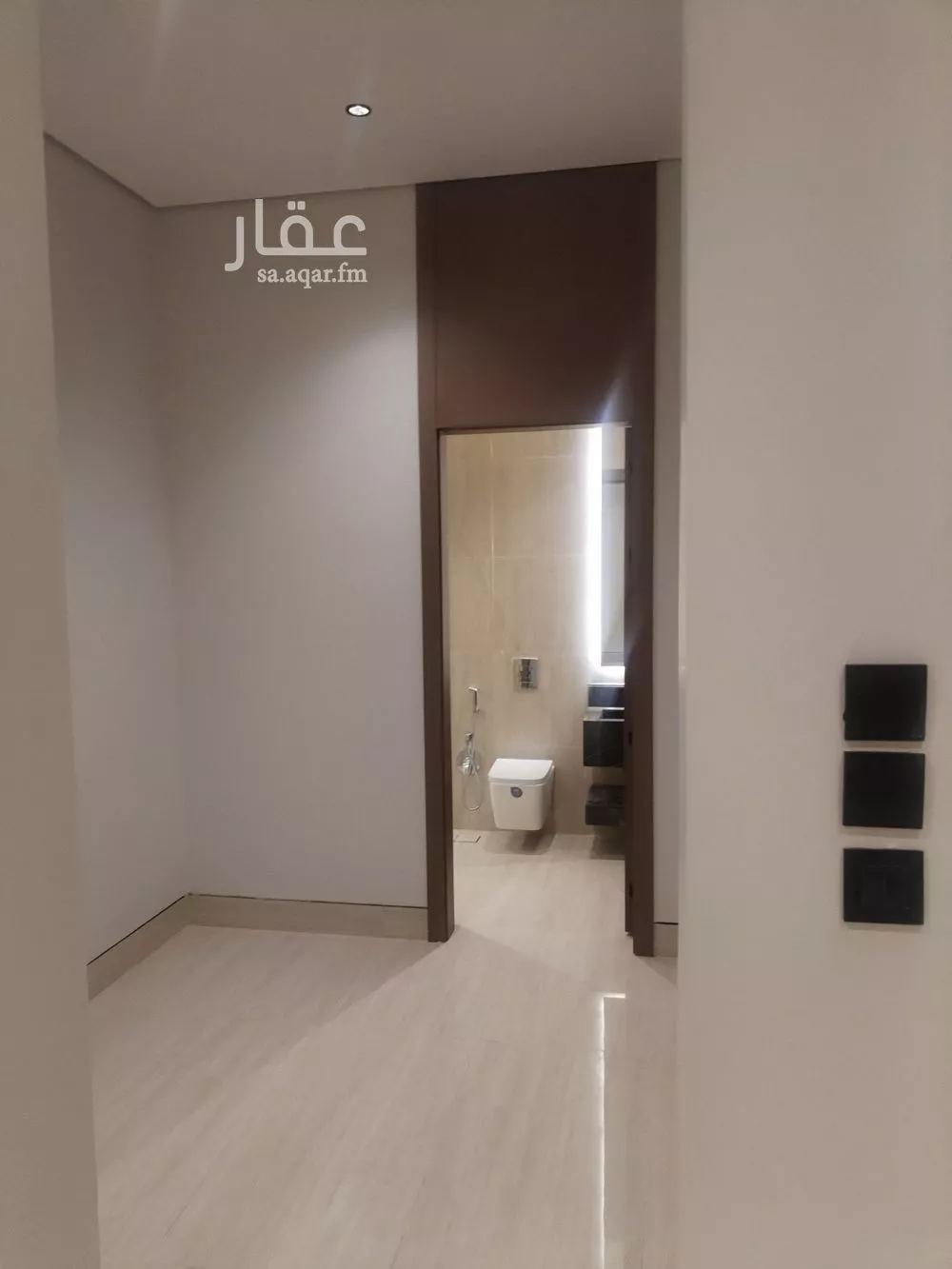 فيلا 3 غرف في النرجس 12