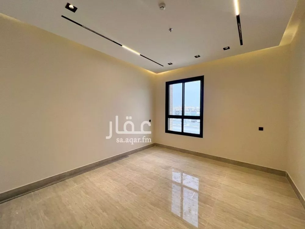 3 bedroom apartment in Al Yarmouk 13