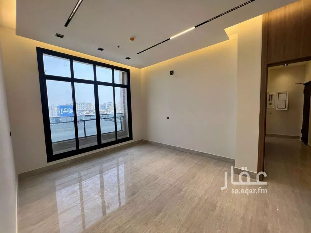 3 bedroom apartment in Al Yarmouk 18