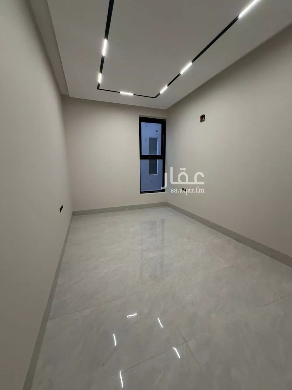 4 bedroom villa in Al Maizilah 11