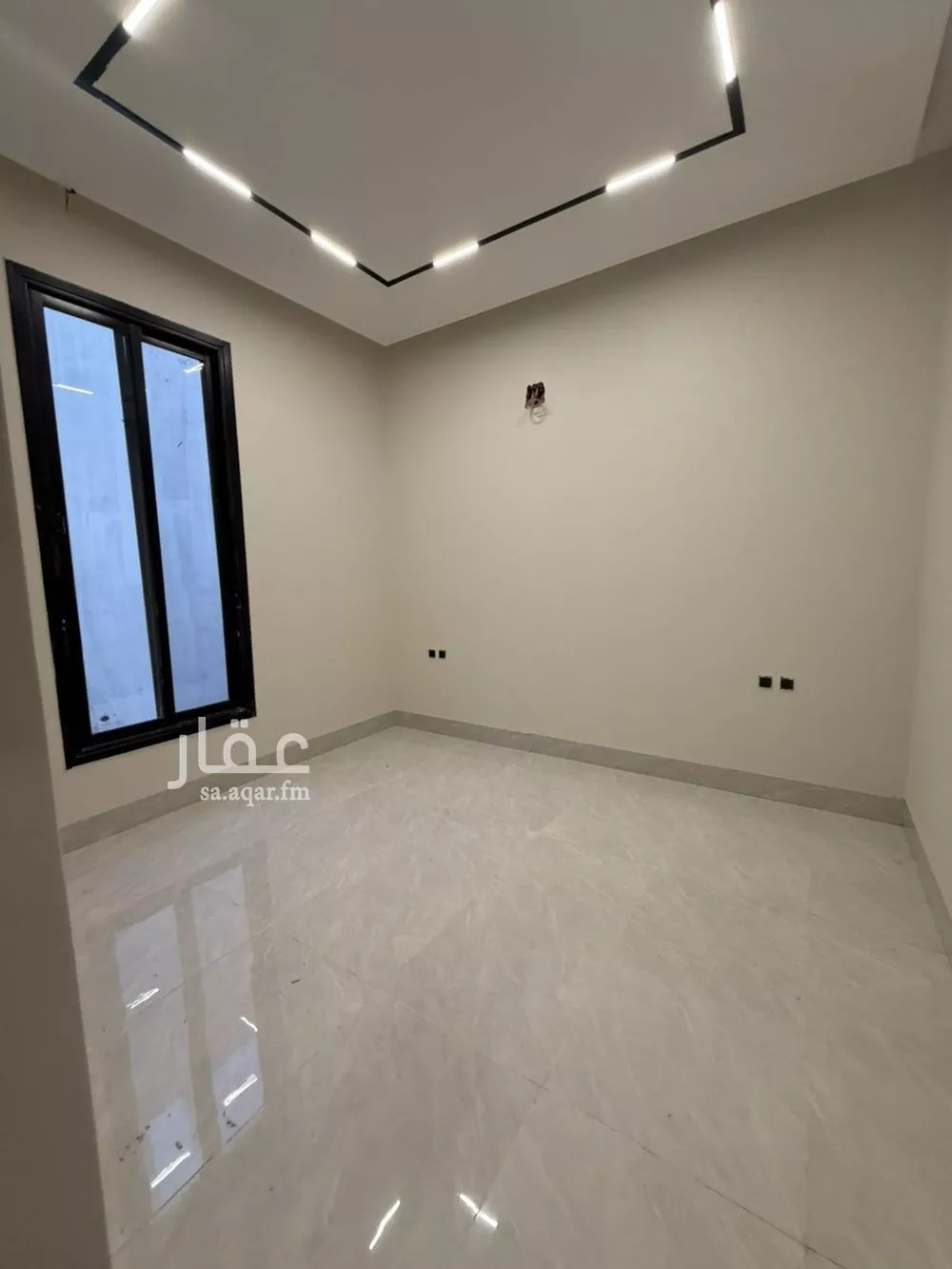 4 bedroom villa in Al Maizilah 10