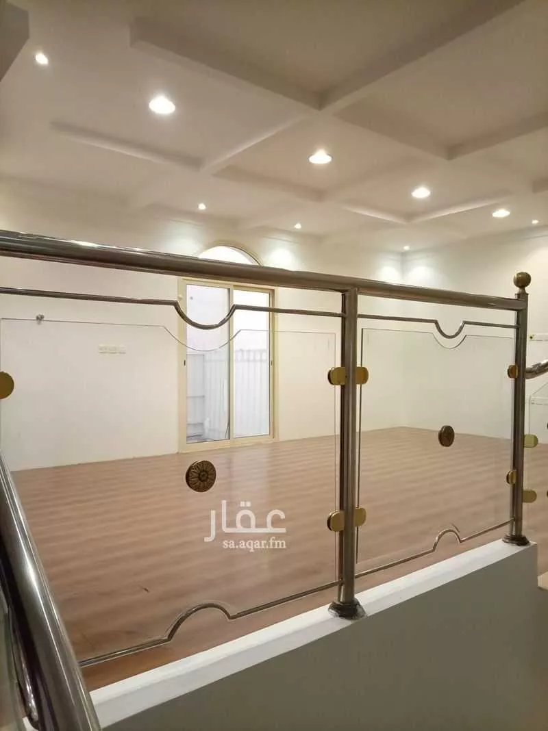 فيلا 6 غرف في النفل 13