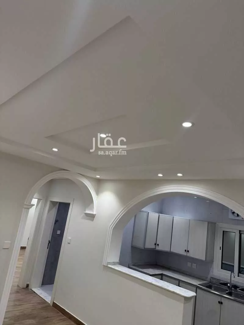 4 bedroom apartment in Al Rawdah 8