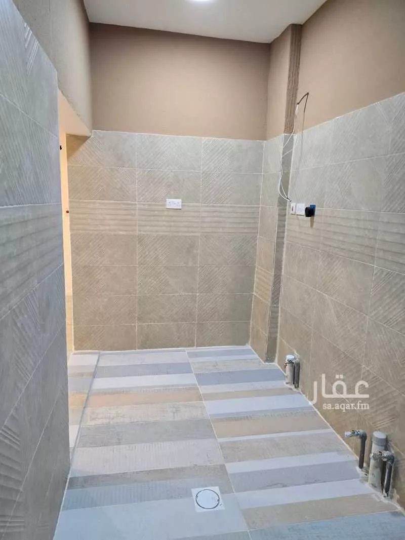 عمارة 593 م² في عبدالله فؤاد 19