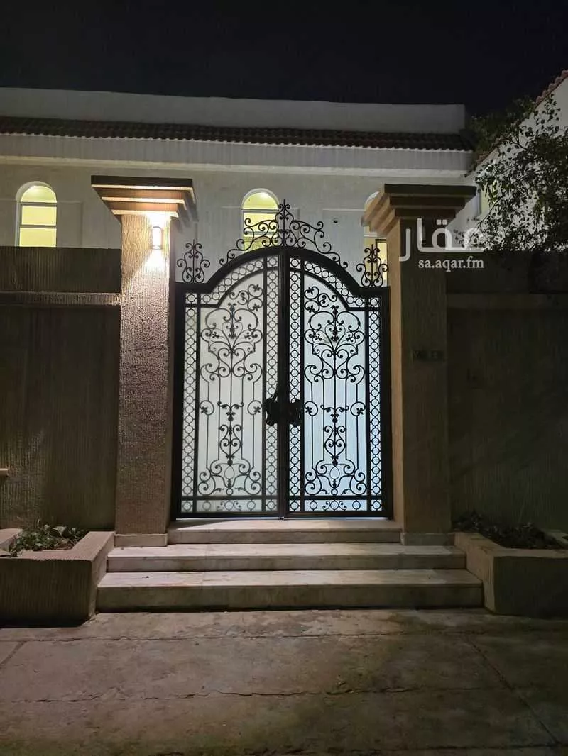 عمارة 593 م² في عبدالله فؤاد 22