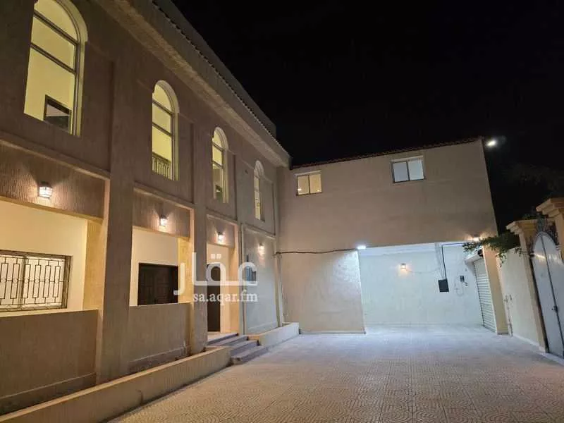 عمارة 593 م² في عبدالله فؤاد 8