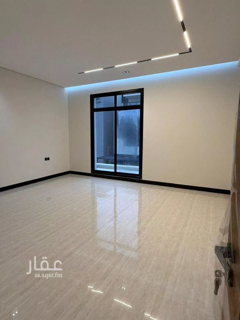 فيلا 4 غرف في الرمال 15