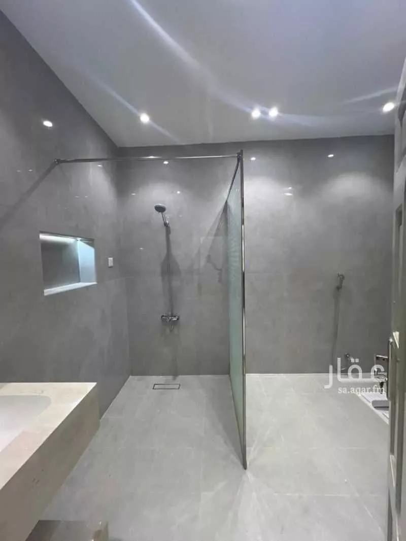 5 bedroom apartment in Al Jamawat 4