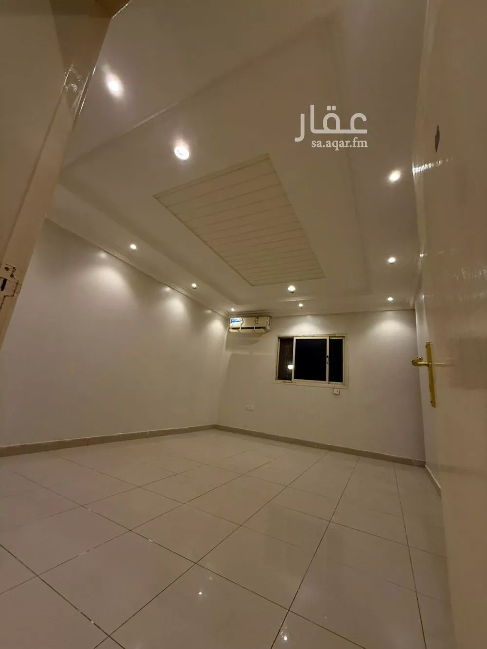 شقة 1 غرف في الملقا 3
