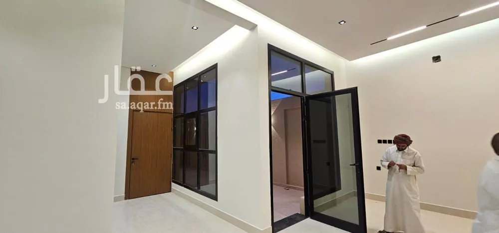 5 bedroom villa in Al Aridh 15