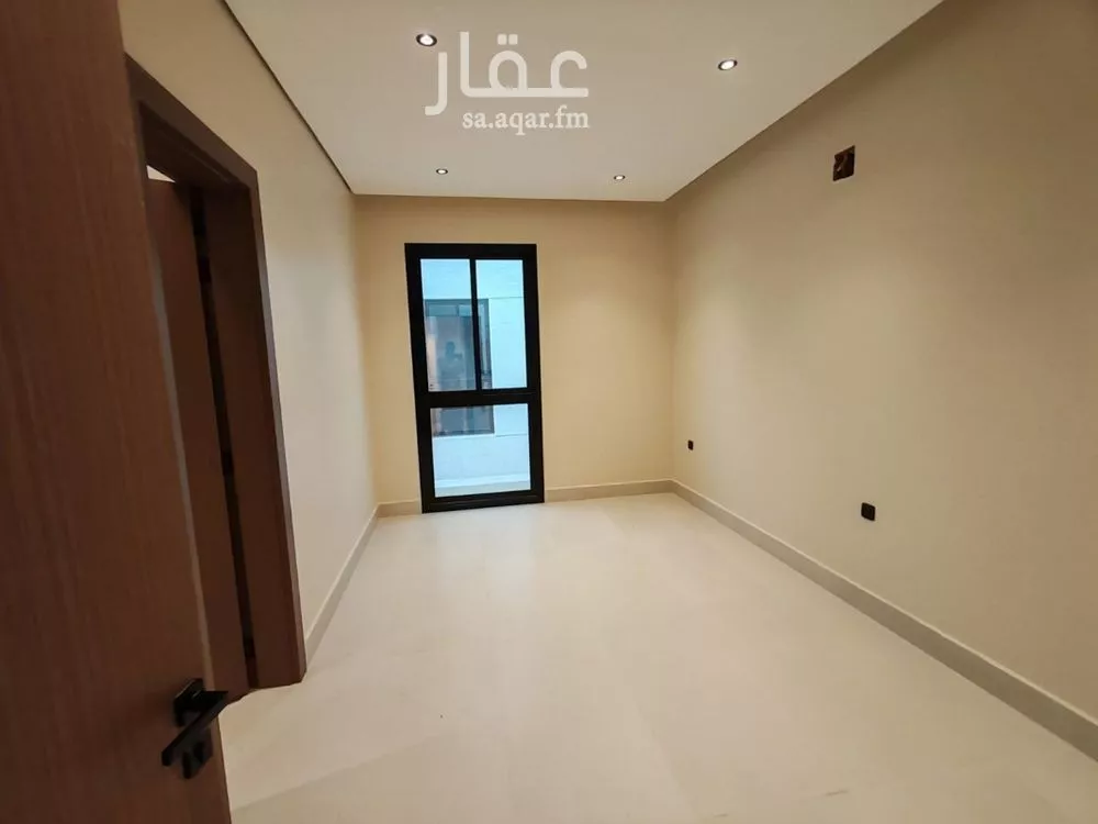 فيلا 5 غرف في العارض 5