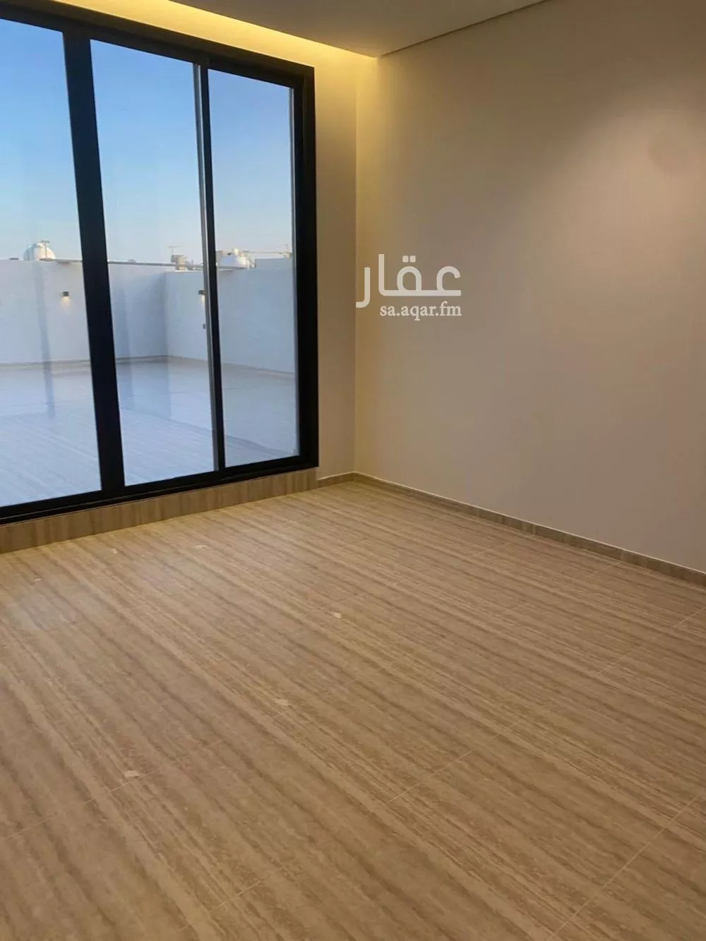 فيلا 4 غرف في النرجس 4