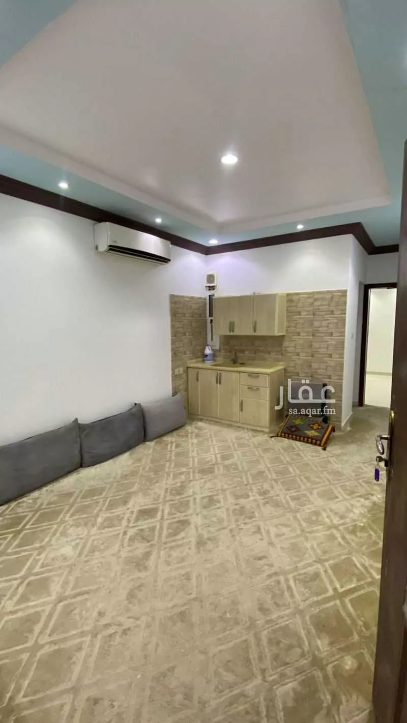 عمارة 916 م² في العارض 4