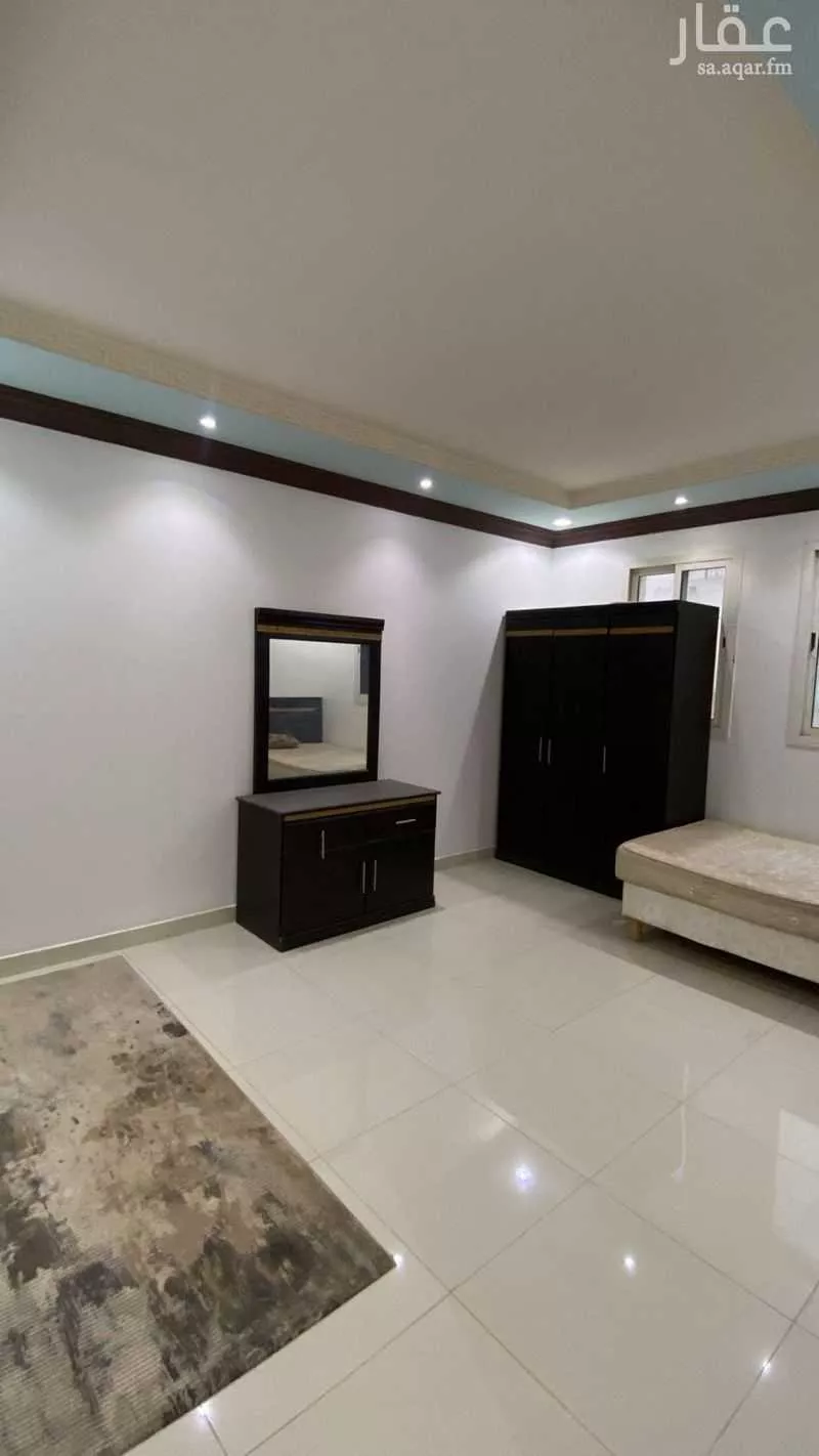 عمارة 916 م² في العارض 6