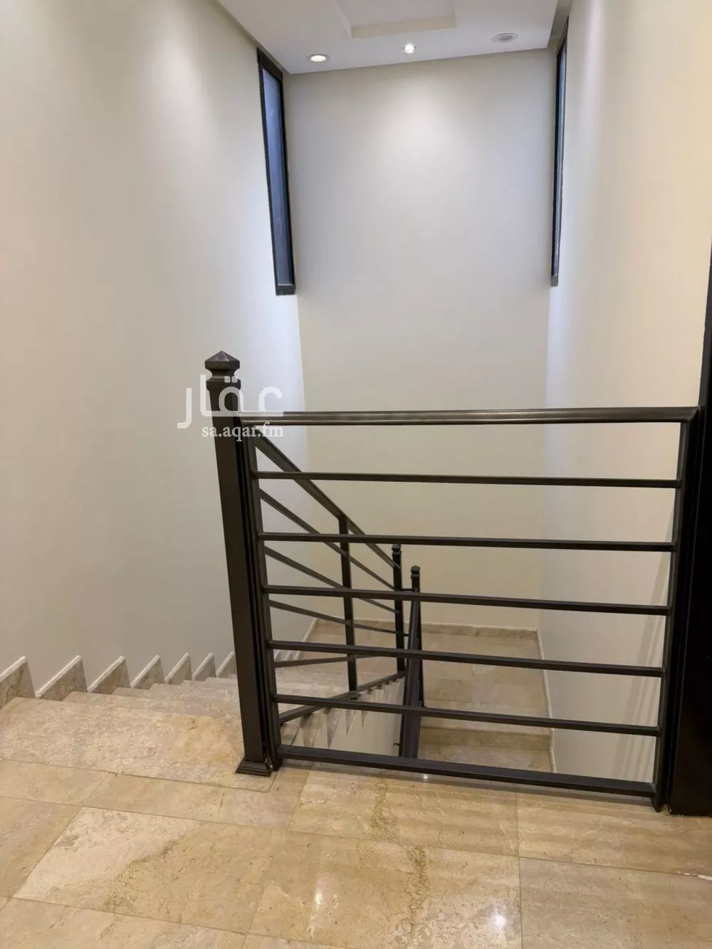 دور 3 غرف في العارض 11