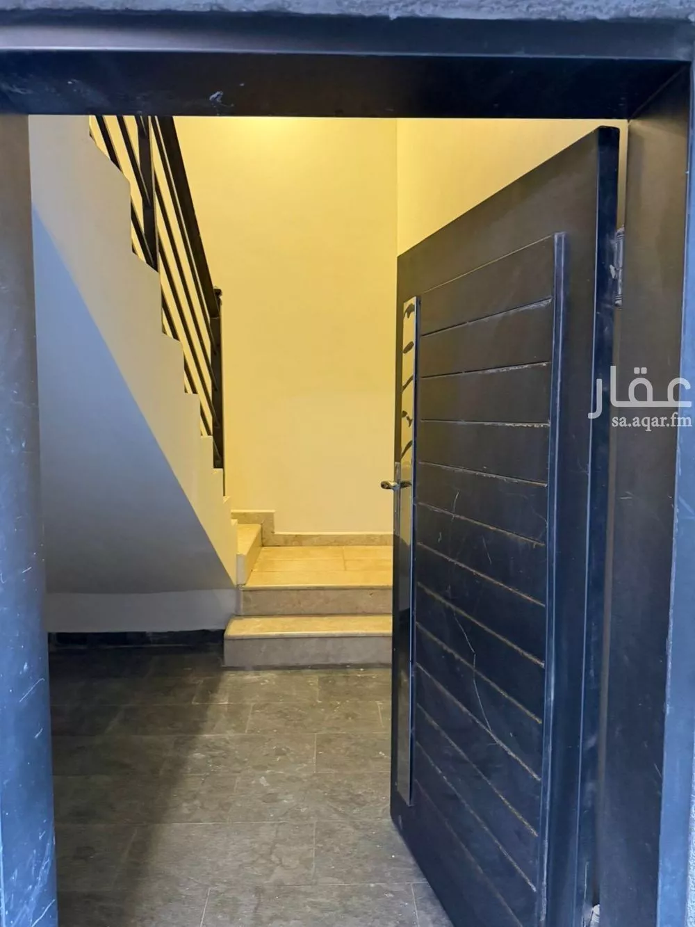 دور 3 غرف في العارض 16