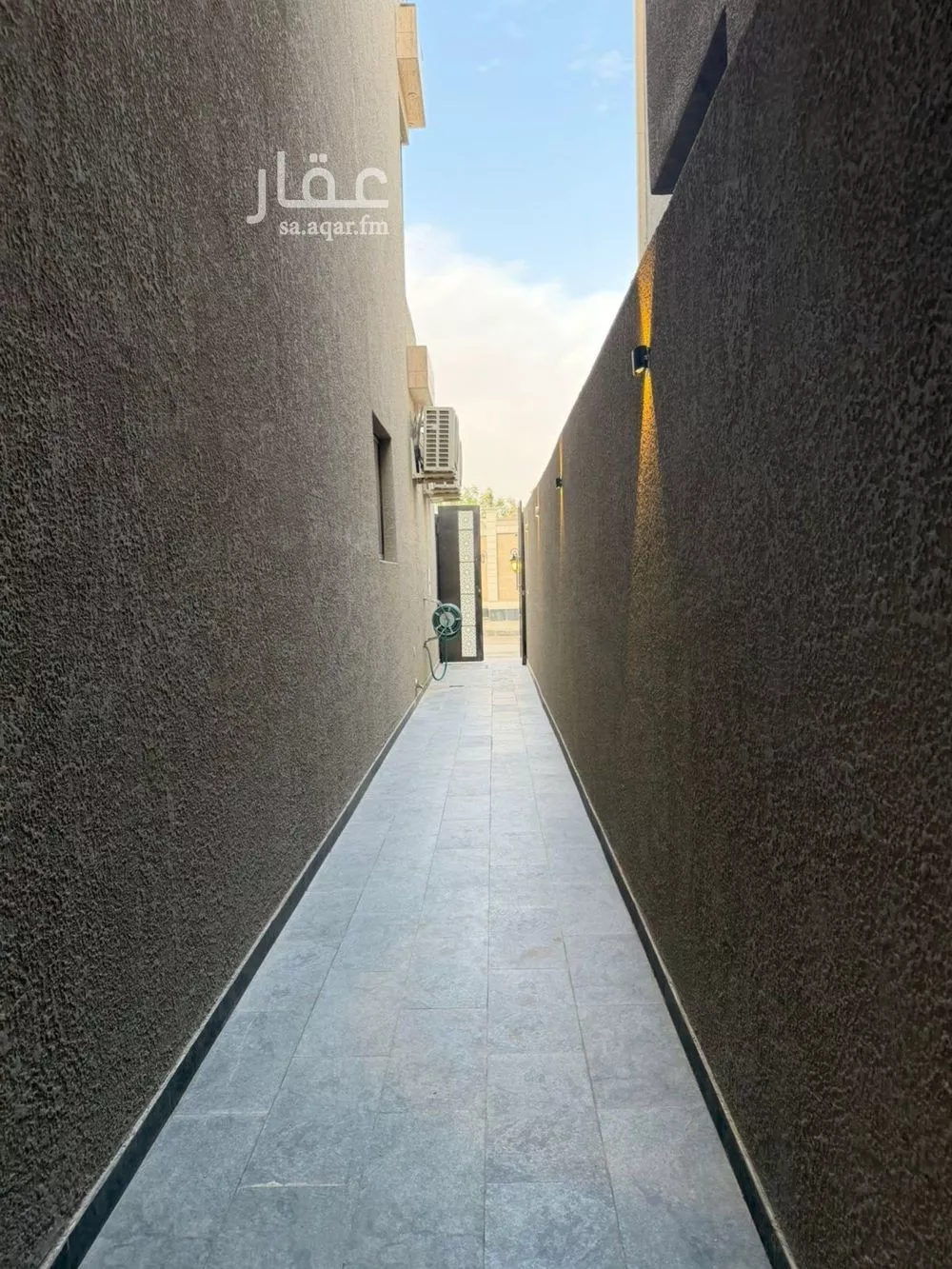 دور 3 غرف في العارض 3