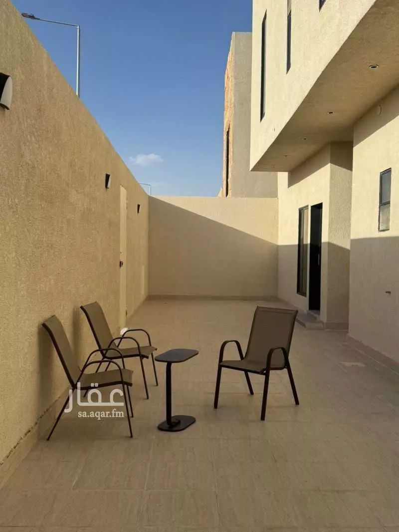 فيلا 8 غرف في ديراب 3