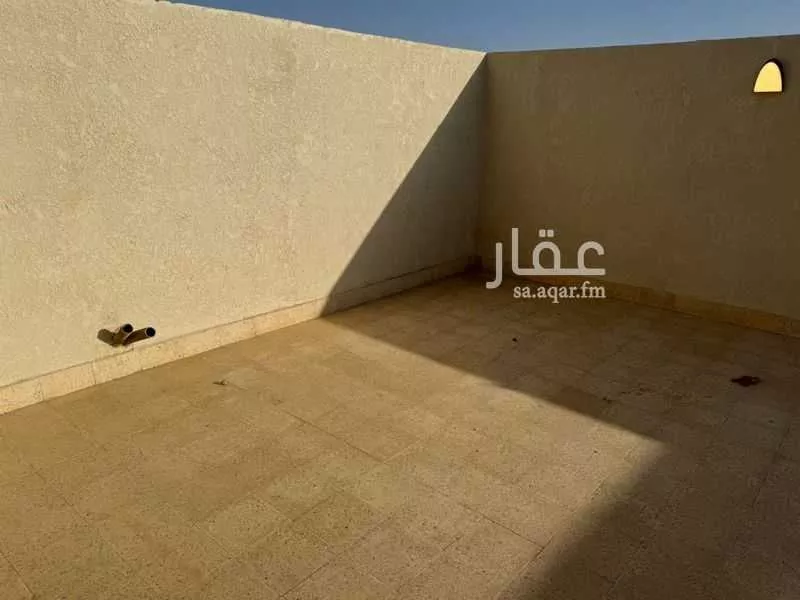 فيلا 8 غرف في ديراب 28