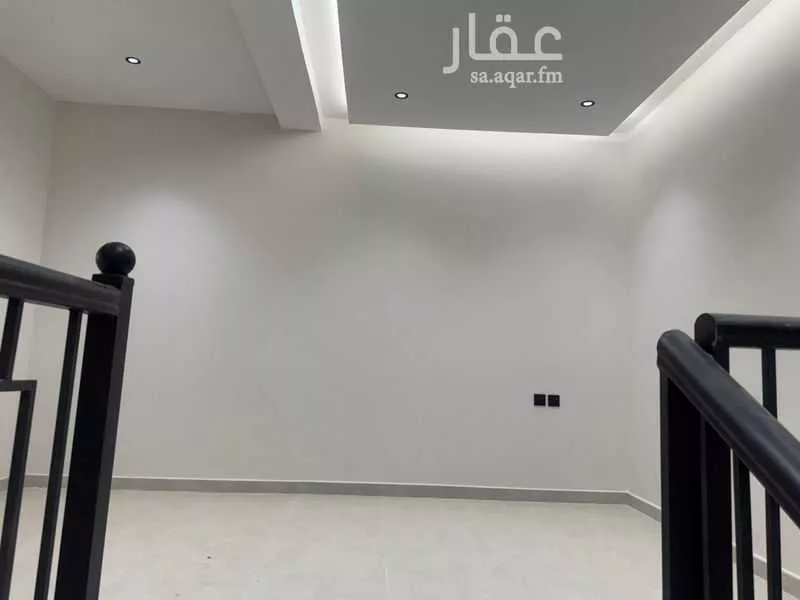 فيلا 8 غرف في ديراب 29