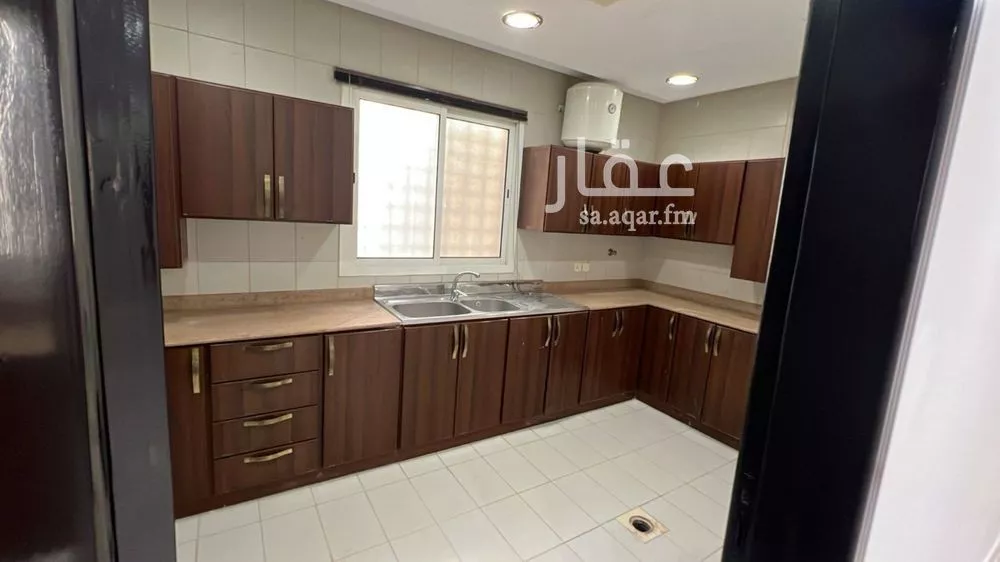 3 bedroom floor in Al Yasmin 9