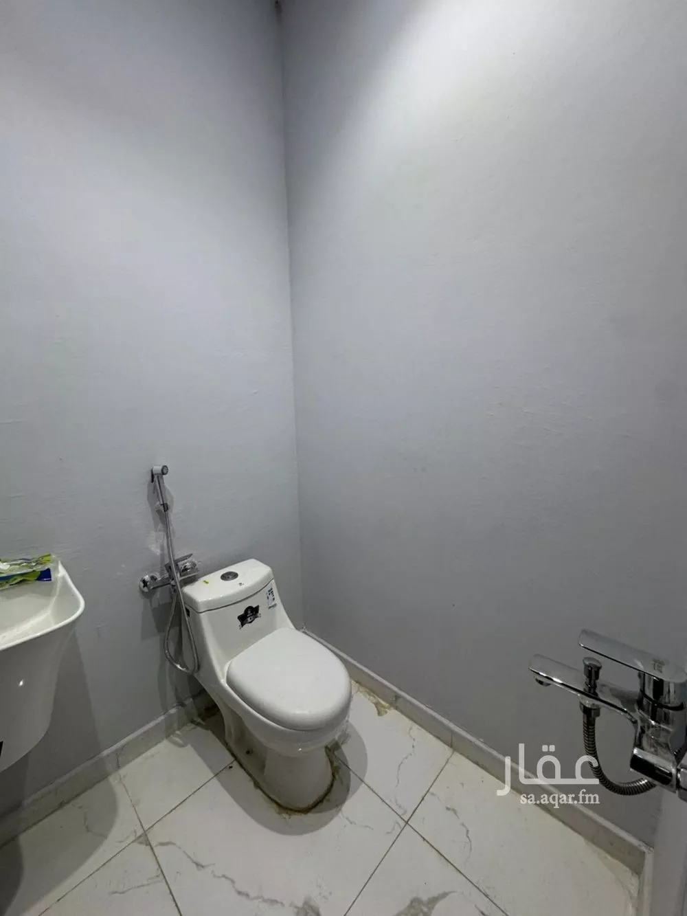 1 bedroom apartment in Dhahrat Laban 3