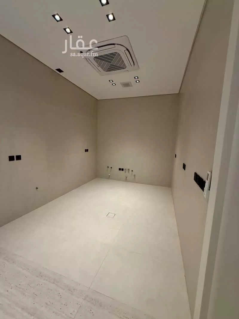 فيلا 6 غرف في الرمال 8