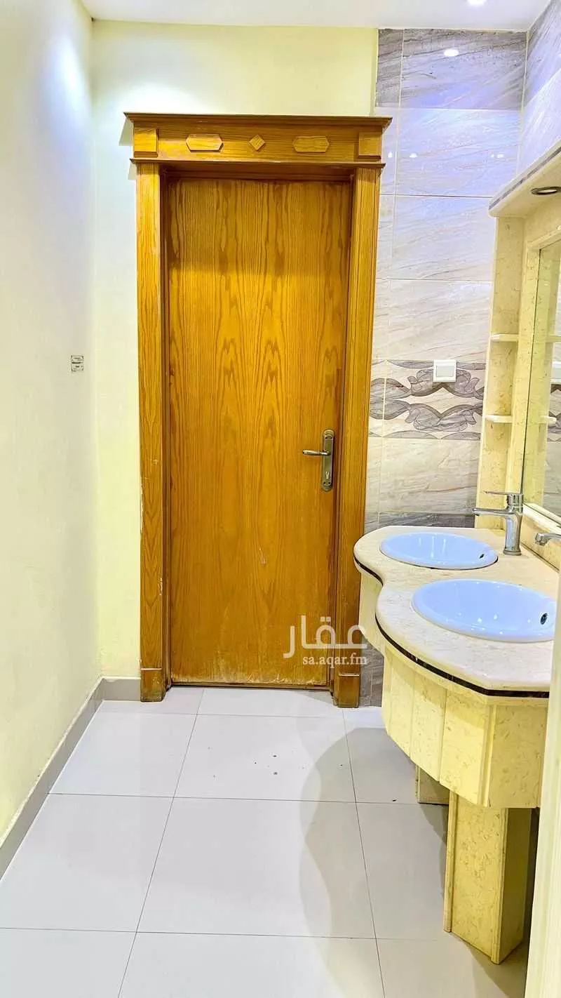 3 bedroom floor in Al Nahda 10