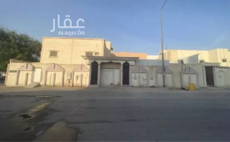فيلا 8 غرف في المروة 3