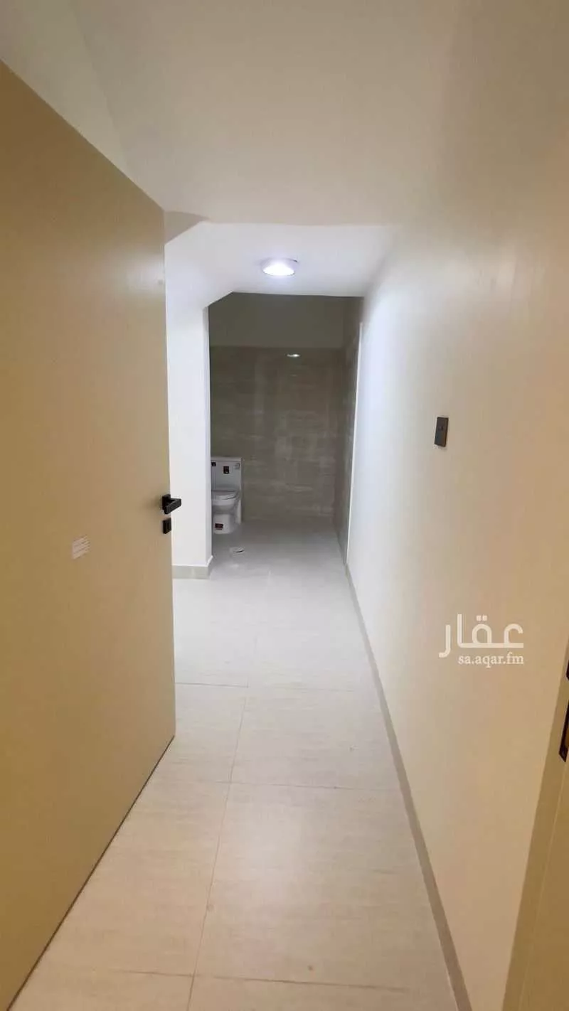 فيلا 8 غرف في الرمال 10