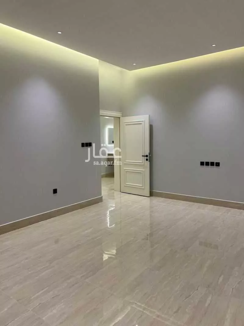 دور 3 غرف في العارض 15