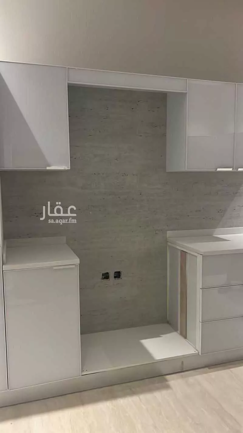 دور 3 غرف في العارض 3