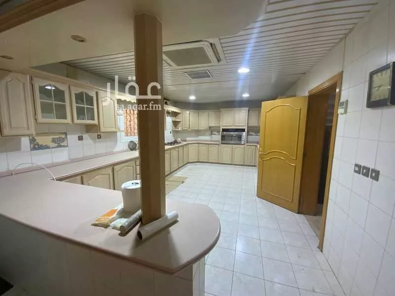 10 bedroom villa in Al Rawabi 15