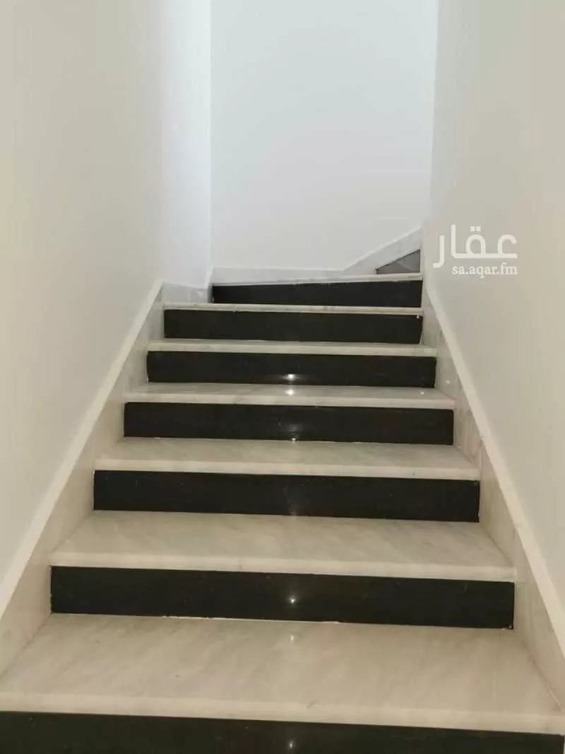 7 bedroom villa in Al Aridh 5