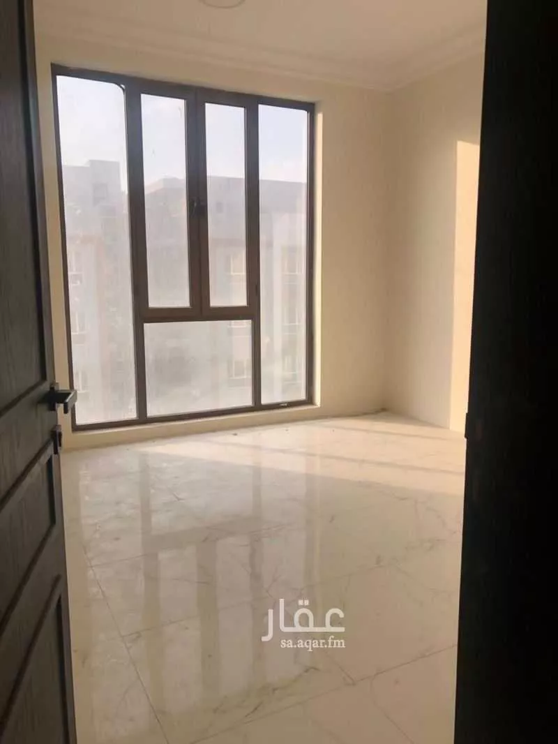 شقة 3 غرف في الحمرا 5