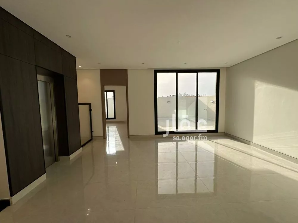 9 bedroom villa in Al Shiraa 11