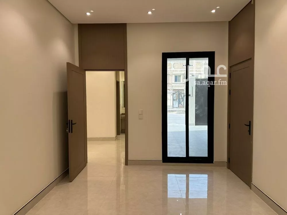 9 bedroom villa in Al Shiraa 3