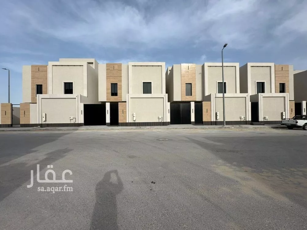 9 bedroom villa in Al Shiraa 9