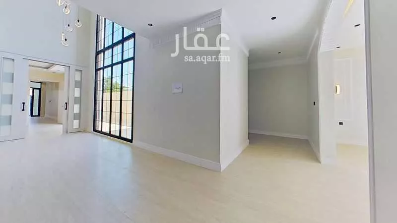 فيلا 5 غرف في الشراع 2