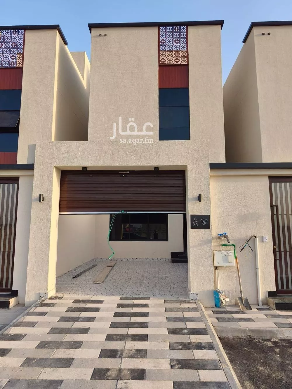 6 bedroom villa in Al Buhairah 4